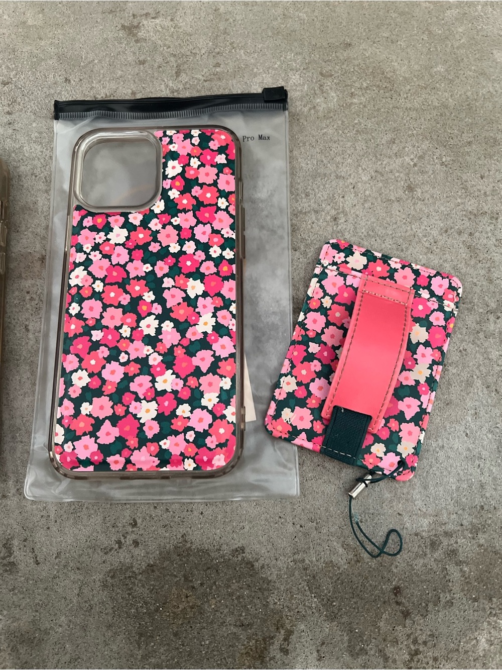 Walli Black iPhone 13 Pro Max Case Set - Picture 2 of 4